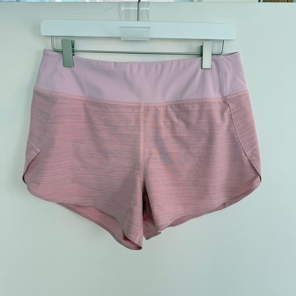 Athleta Womens Run With It Textured 3.5” Shorts size small - Picture 2 of 6